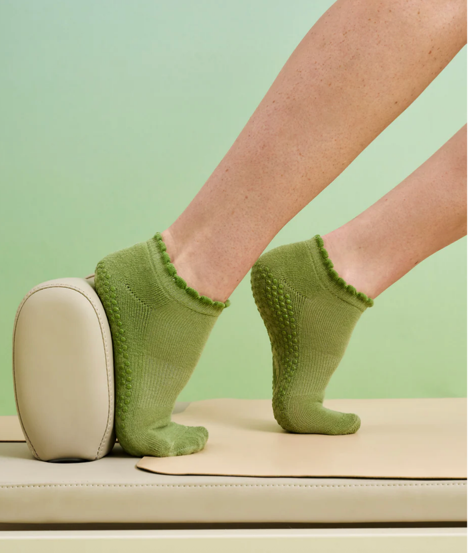MoveActive Studio Grip Socks — Non-Slip Pilates & Barre (Canada)